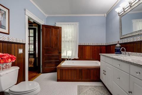 11 Circuit Ave E, Worcester, MA 01603 photo 26