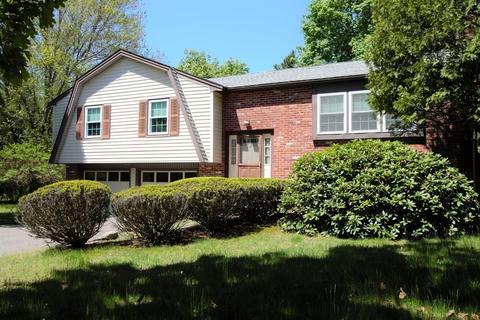 16 Barbara Rd, Walpole, MA 02081 photo 2