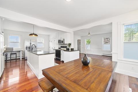98 Walnut St, Framingham, MA 01702 photo 9