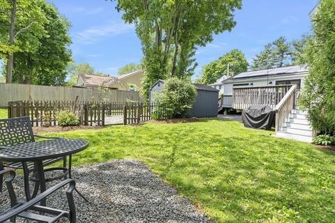98 Walnut St, Framingham, MA 01702 photo 4