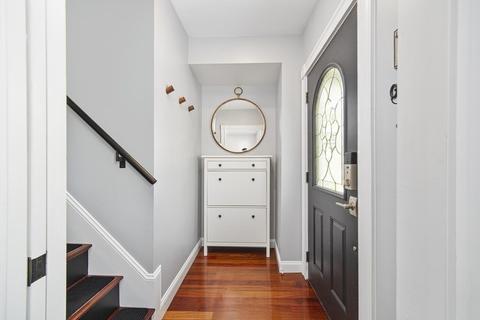 98 Walnut St, Framingham, MA 01702 photo 17