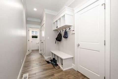 853 Greendale Ave, Needham, MA 02492 photo 13