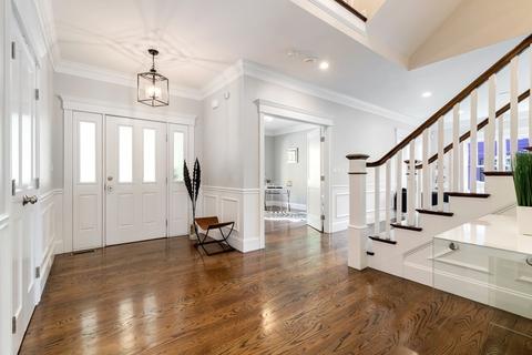 853 Greendale Ave, Needham, MA 02492 photo 3