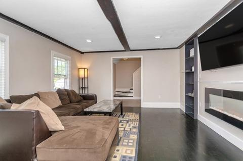 77 Wakefield St #A, Reading, MA 01867 photo 4