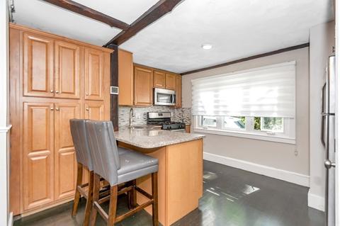 77 Wakefield St #A, Reading, MA 01867 photo 7