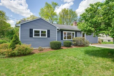 175 Edgewater Dr, Framingham, MA 01702 photo 1
