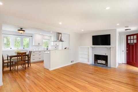 175 Edgewater Dr, Framingham, MA 01702 photo 4