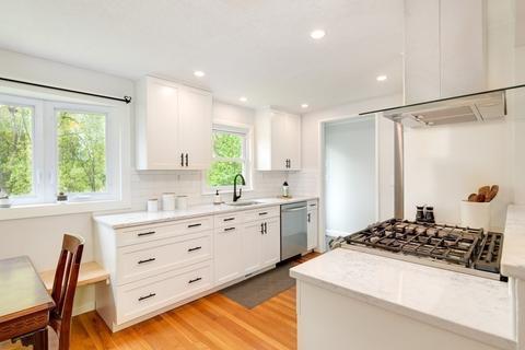 175 Edgewater Dr, Framingham, MA 01702 photo 8