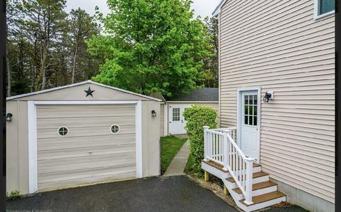297 Charge Pond Rd, Wareham, MA 02571 photo 3