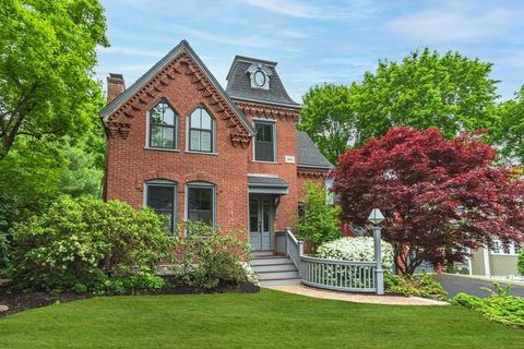 65 Crest Rd, Wellesley, MA 02482 photo 1