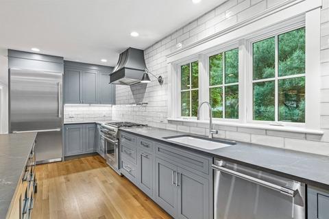 65 Crest Rd, Wellesley, MA 02482 photo 11