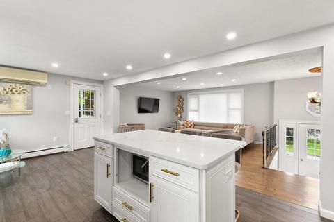 13 Maranda St, Worcester, MA 01604 photo 14
