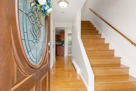 34 Sarah Dr, Worcester, MA 01607 photo 5