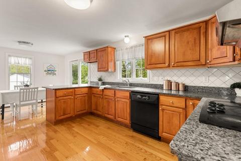 34 Sarah Dr, Worcester, MA 01607 photo 6