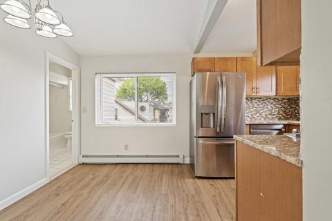 25 Brimblecom St, Lynn, MA 01902 photo 2