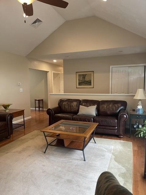 36 Brooks St, Upton, MA 01568 photo 3