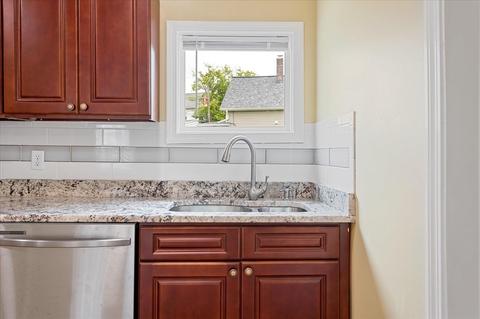 2 Goddard St, Webster, MA 01570 photo 7