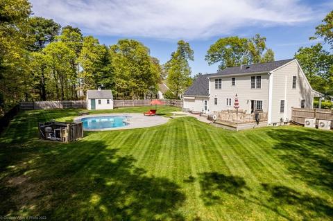 4 Maud Palmer Dr, Wareham, MA 02571 photo 10