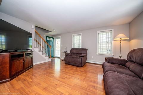 4 Maud Palmer Dr, Wareham, MA 02571 photo 19
