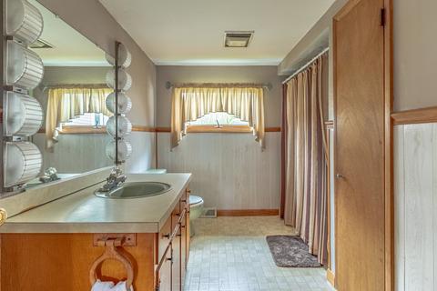 1044 Spencer St, Fall River, MA 02721 photo 17