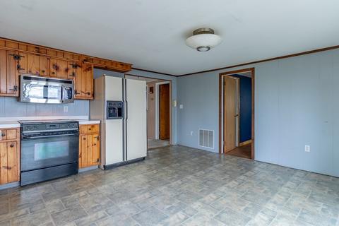 1044 Spencer St, Fall River, MA 02721 photo 9