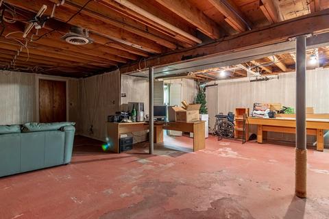1044 Spencer St, Fall River, MA 02721 photo 15