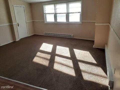 97 Pleasant St, Ware, MA 01082 photo 5