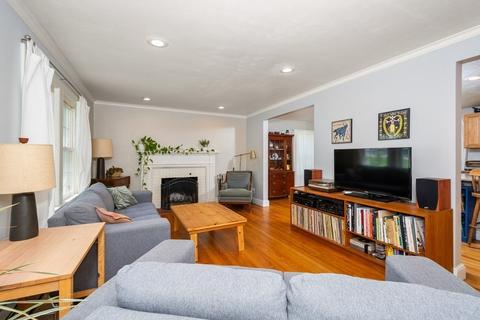 24 Zenith Dr, Worcester, MA 01602 photo 4