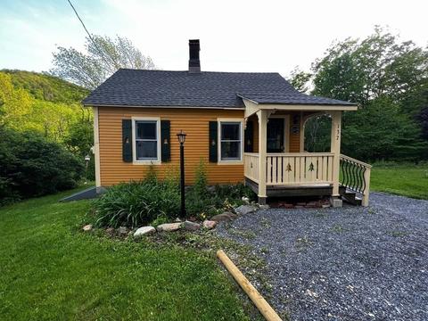 137 River Rd, Monroe, MA 01350 photo 3