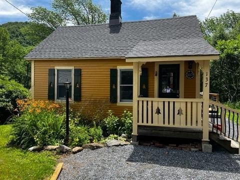 137 River Rd, Monroe, MA 01350 photo 1