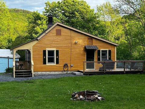 137 River Rd, Monroe, MA 01350 photo 6