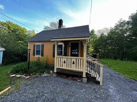 137 River Rd, Monroe, MA 01350 photo 4