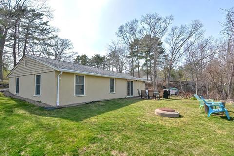 7 Becker Ln, Gloucester, MA 01930 photo 3