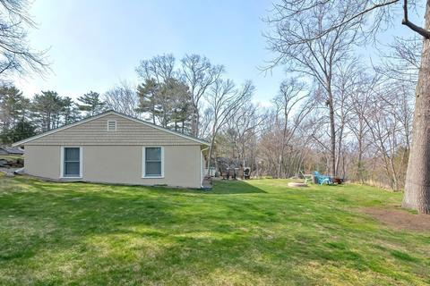 7 Becker Ln, Gloucester, MA 01930 photo 4