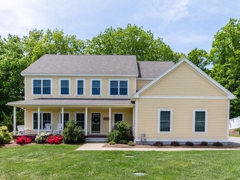 7 Shaker Ln, Walpole, MA 02081 photo 2