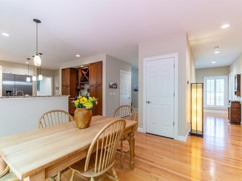 7 Shaker Ln, Walpole, MA 02081 photo 10