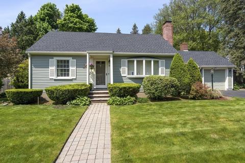 8 Barbara Rd, Danvers, MA 01923 photo 2