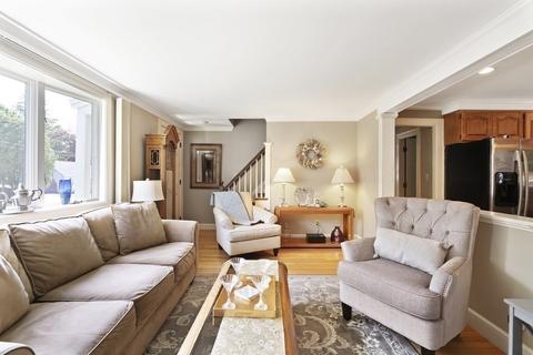 8 Barbara Rd, Danvers, MA 01923 photo 16