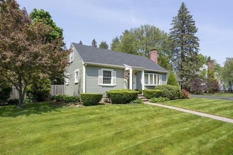 8 Barbara Rd, Danvers, MA 01923 photo 3