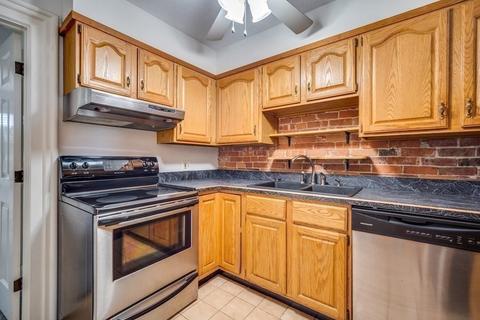 72 Temple St #4, Springfield, MA 01105 photo 9