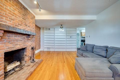 72 Temple St #4, Springfield, MA 01105 photo 3