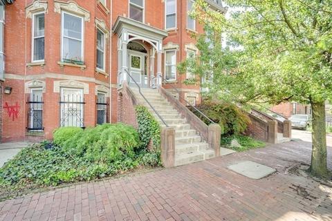 72 Temple St #4, Springfield, MA 01105 photo 1