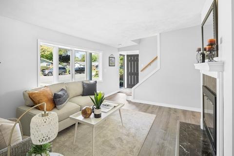4 Mark Rd, Beverly, MA 01915 photo 3