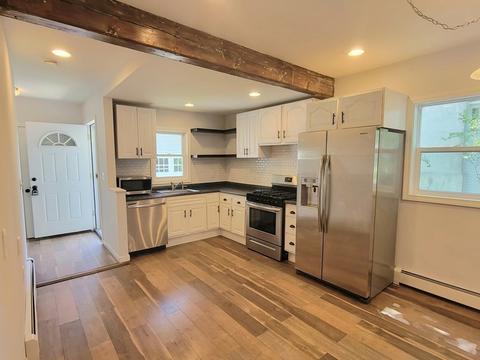 25 Acushnet Ave, Worcester, MA 01606 photo 5