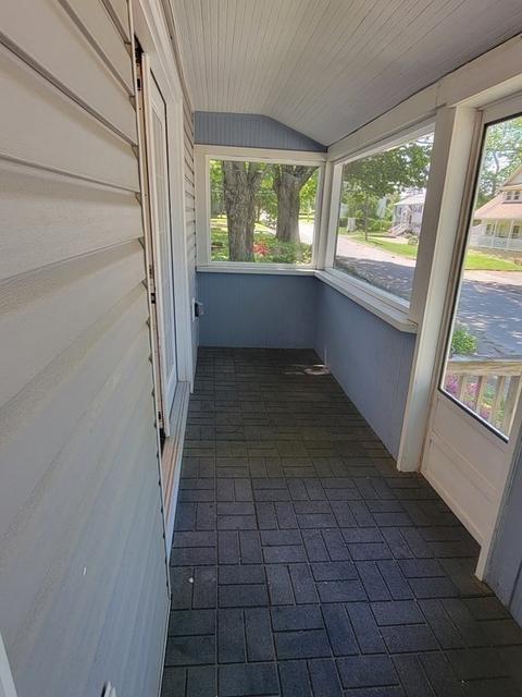 25 Acushnet Ave, Worcester, MA 01606 photo 17
