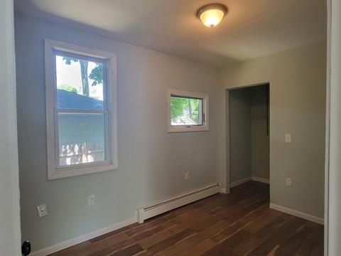 25 Acushnet Ave, Worcester, MA 01606 photo 12