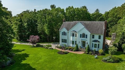 99 Ogunquit Rd, North Andover, MA 01845 photo 4
