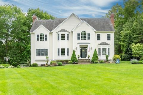 99 Ogunquit Rd, North Andover, MA 01845 photo 1