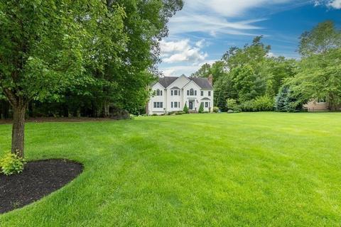 99 Ogunquit Rd, North Andover, MA 01845 photo 2