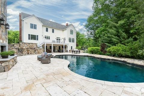 99 Ogunquit Rd, North Andover, MA 01845 photo 10